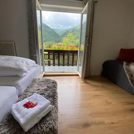 Appartement Haus Alpentraum *